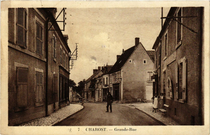 Carte postale ancienne Charost - Grande-Rue à Chârost