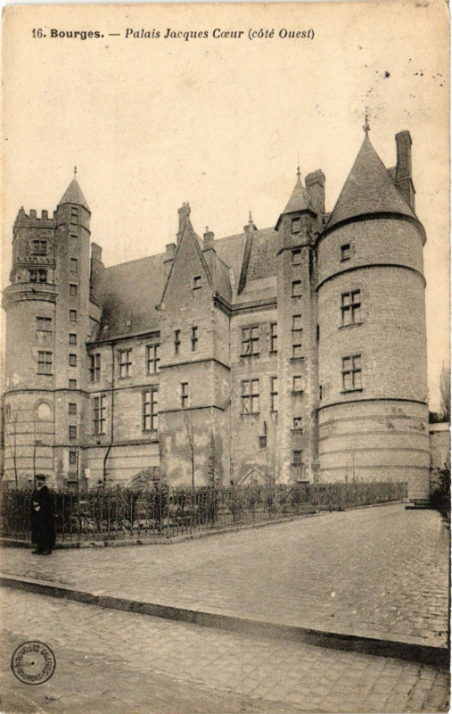 Carte postale ancienne Bourges - Palais Jacques Coeur - coté Ouest à Bourges