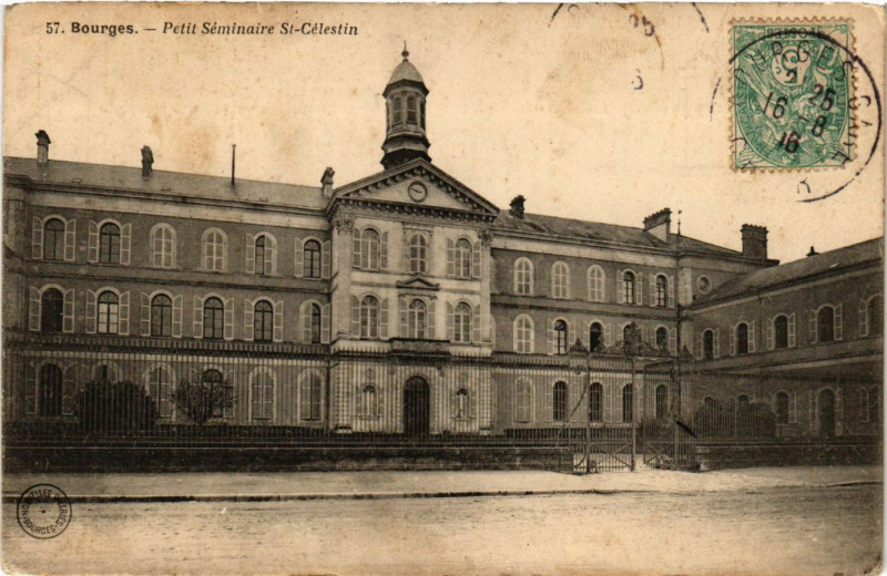 Carte postale ancienne Bourges - Petit Séminaire st-Célestin à Bourges