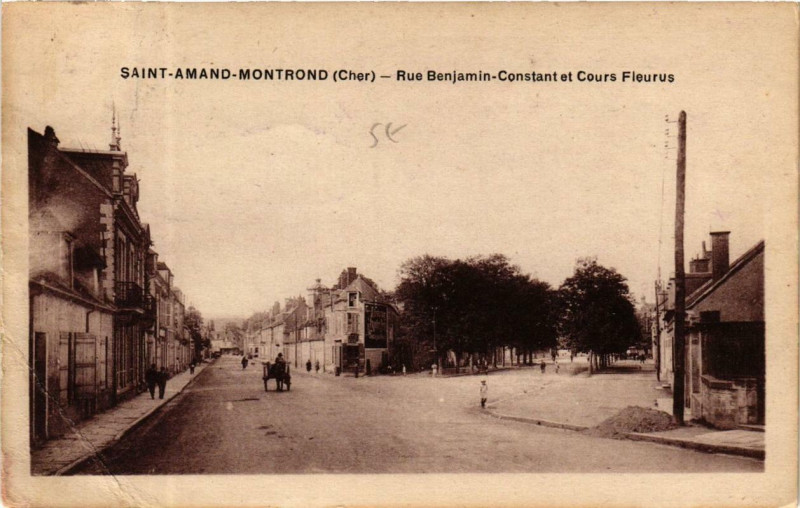 Carte postale ancienne Saint-Amand-Montrond Rue Benjamin-Constant et Cours Fleurus à Saint-Amand-Montrond