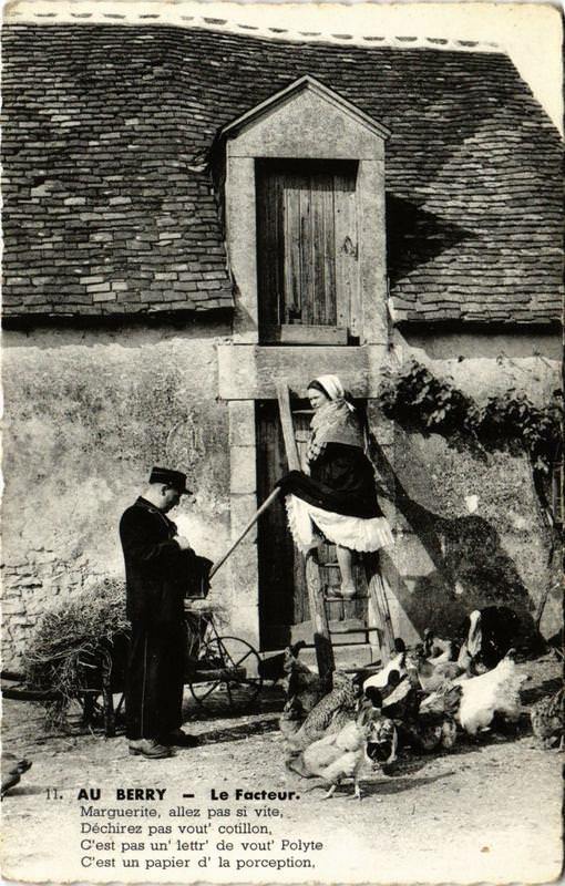 Carte postale ancienne Au Berry Le Facteur