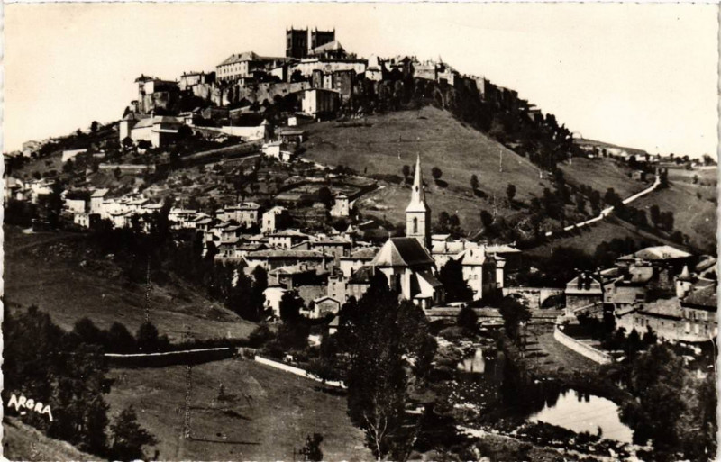 Carte postale ancienne Saint-Flour Vue générale