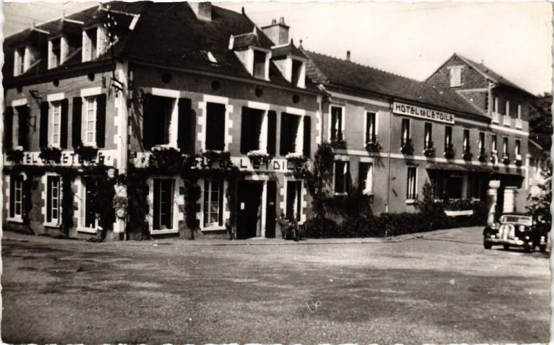 Carte postale ancienne Saint-Thibeault Hotel de L'Etoile
