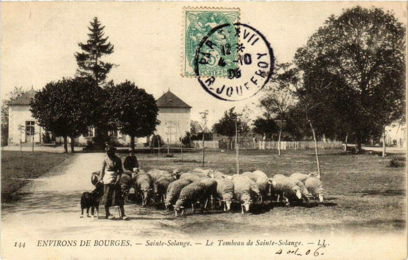 Carte postale ancienne Env. de Bourges Sainte-Solange Le Tombeau de Sainte-Solange à Bourges