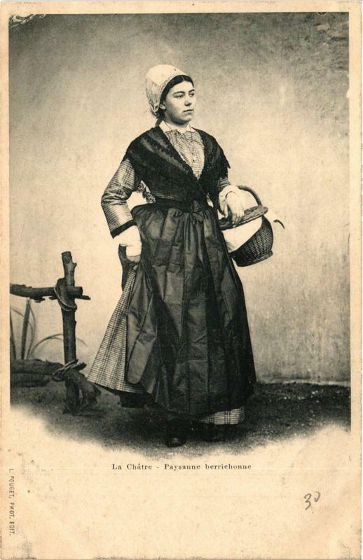 Carte postale ancienne La Chatre Paysanne Berrichonne