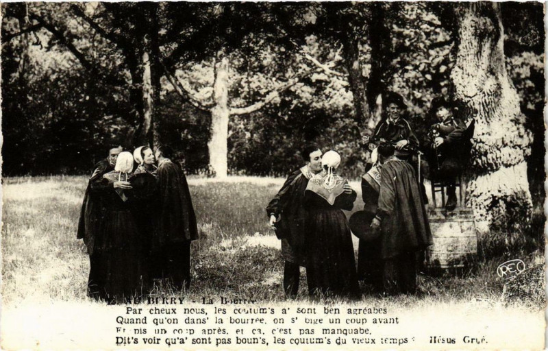 Carte postale ancienne Au Berry La Bourrée