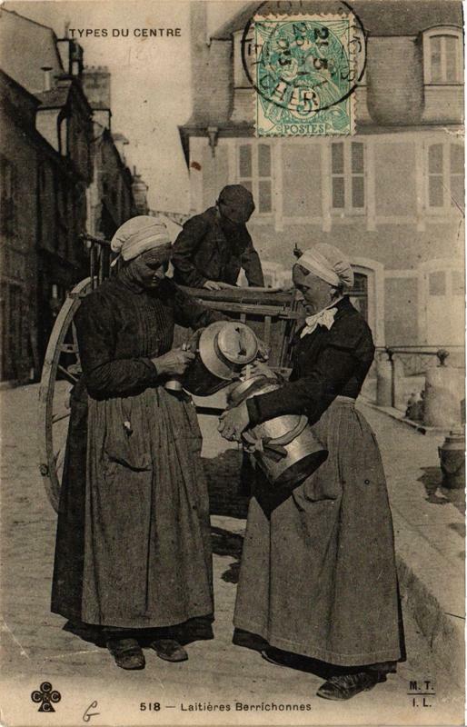 Carte postale ancienne Laitieres Berrichonne
