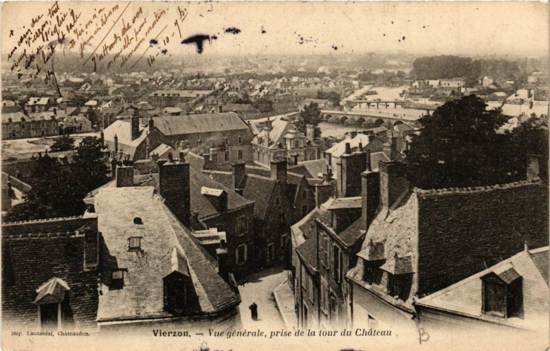 Carte postale ancienne Vierzon - Vue générale - Prise de la Tour du Chateau à Vierzon