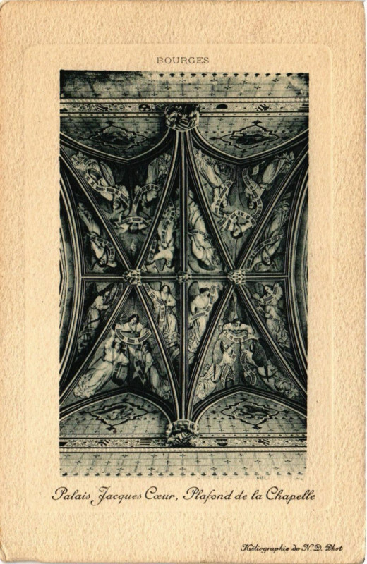 Carte postale ancienne Bourges - Palais Jacques-Coeur - Plafond de la Chapelle à Bourges