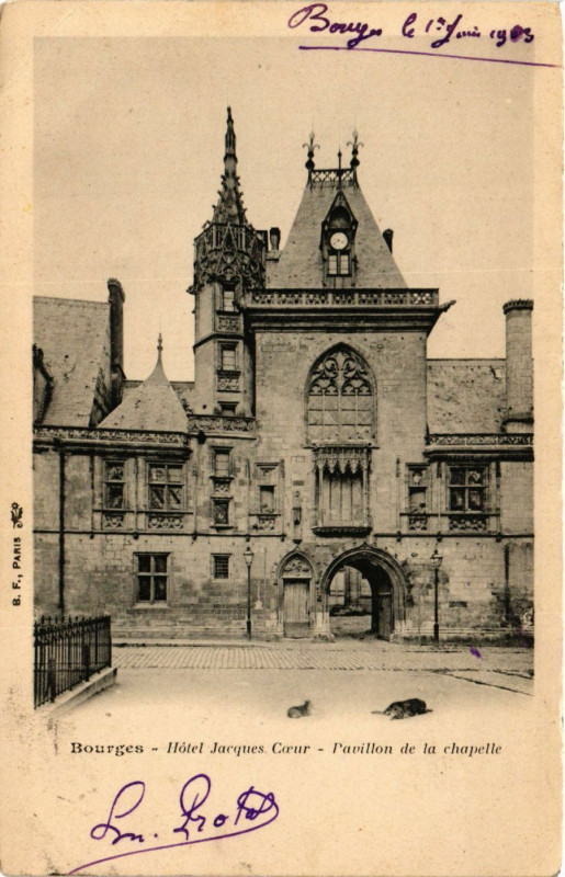 Carte postale ancienne Bourges - Hotel Jacques Coeur - Pavillon de la Chapelle à Bourges