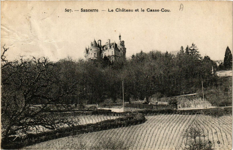 Carte postale ancienne Sancerre - Le Chateau et le Casse-Cou à Sancerre