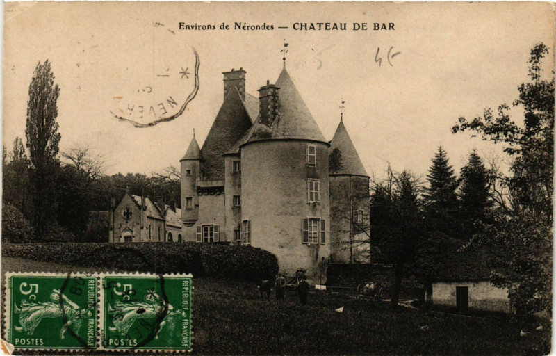 Carte postale ancienne Nerondes Env. - Chateau de Bar à Nérondes