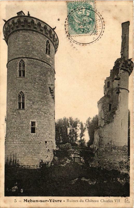 Carte postale ancienne Mehun-sur-Yevre Ruines du Chateau Charles Vii à Mehun-sur-Yèvre