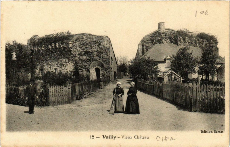Carte postale ancienne Vailly Vieux Chateau