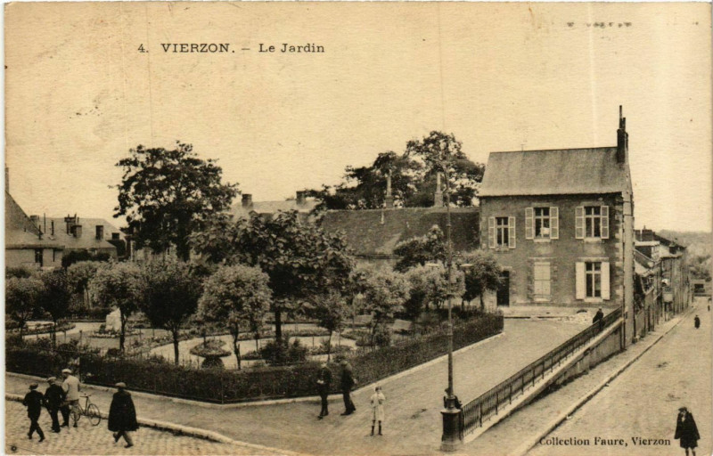 Carte postale ancienne Cher Vierzon Le Jardin à Vierzon