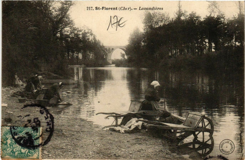 Carte postale ancienne Saint-Florent Lavandieres