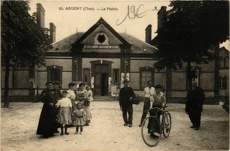 Carte postale ancienne Argent La Mairie