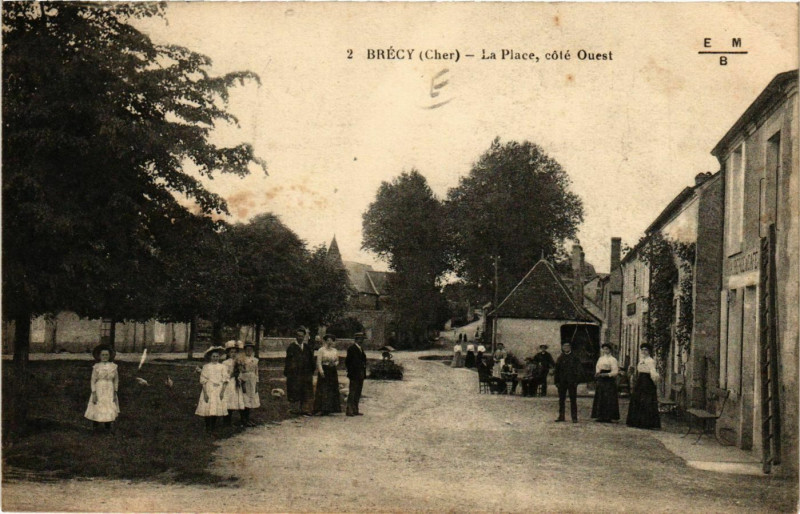 Carte postale ancienne Brecy La Place coté Ouest à Brécy
