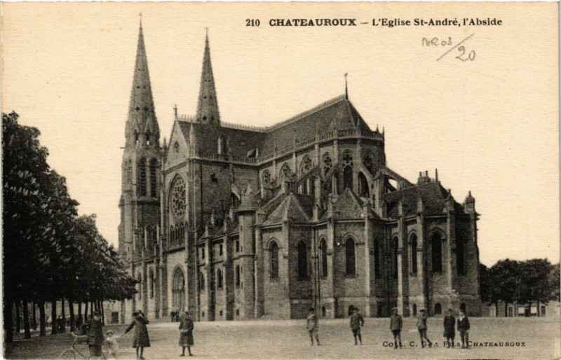Carte postale ancienne Chateauroux - L'Eglise St-André L'Abside à Châteauroux