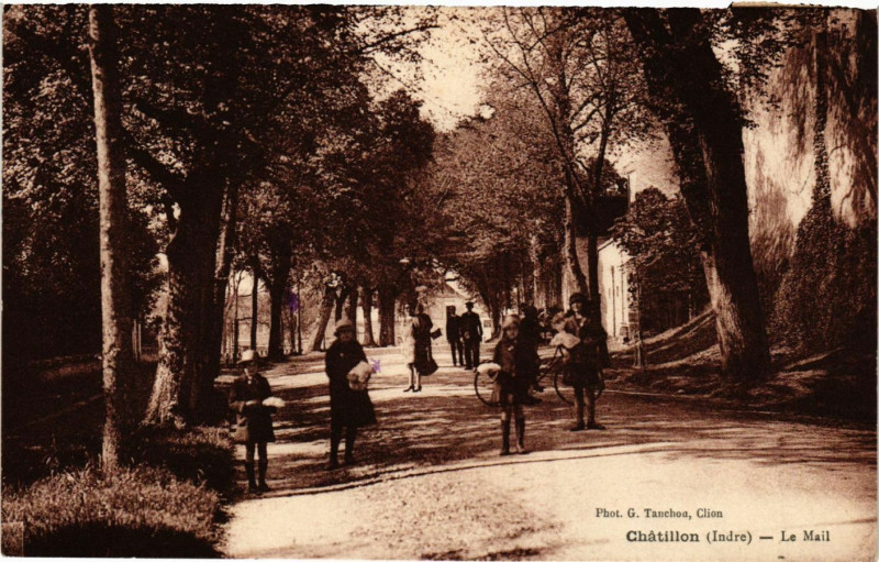Carte postale ancienne Chatillon - Le Mail