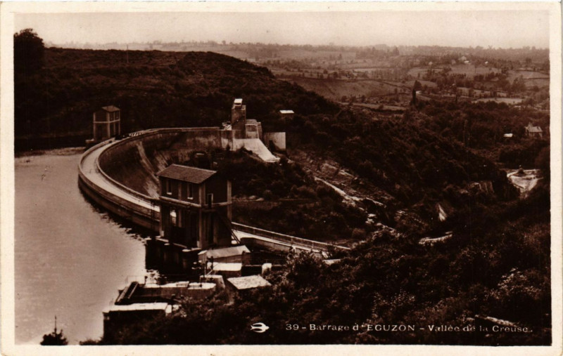 Carte postale ancienne Barrage d'Eguzon - Vallée de la Creuse