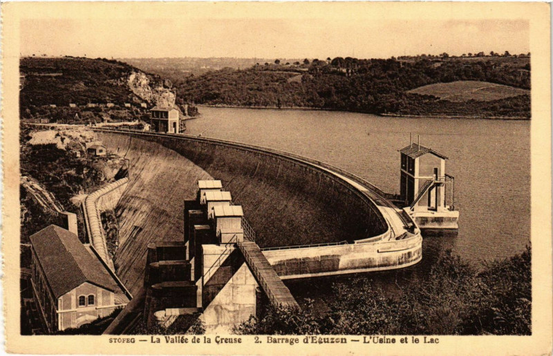 Carte postale ancienne La Vallée de la Creuse - Barrage d'Eguzon - L'Usine et le Lac