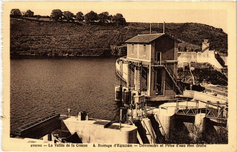 Carte postale ancienne La Vallée de la Creuse - Barrage d'Eguzon - Deversiors et