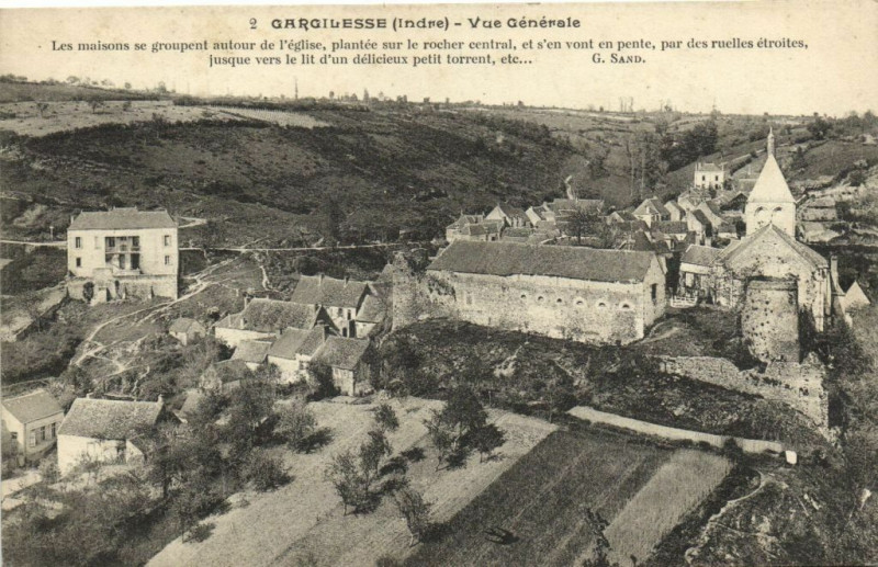 Carte postale ancienne Gargilesse - Vue Générale - Les maisons se groupent de...