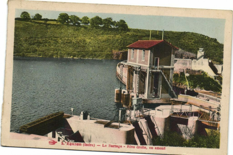 Carte postale ancienne Eguzon - Le Barrage - Rive droite en amont