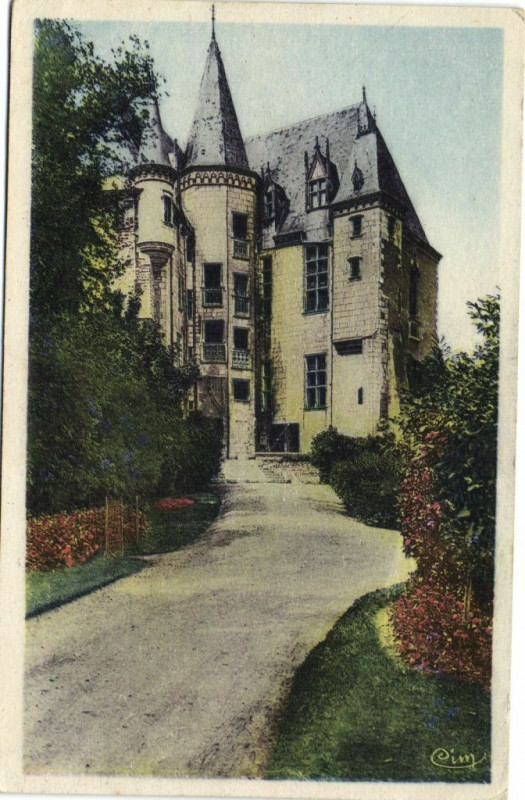 Carte postale ancienne Chateauroux - Le Chateau Raoul à Châteauroux