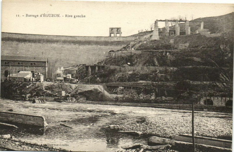 Carte postale ancienne Barrage d'Eguzon - Rive gauche