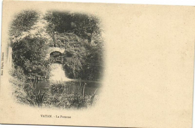 Carte postale ancienne Vatan - la Poterne à Vatan