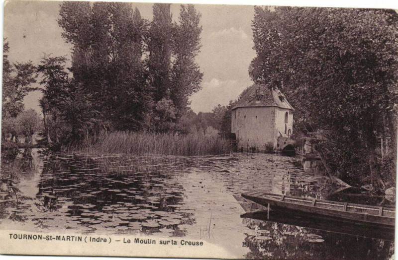 Carte postale ancienne Tournon-Saint-Martin - Le Moulin sur la Creuse à Tournon-Saint-Martin