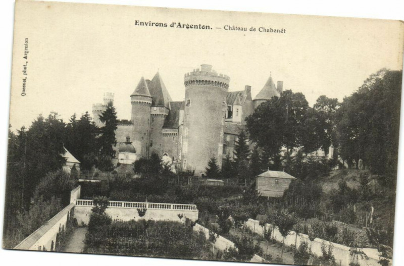 Carte postale ancienne Env. d'Argenten - Chateau de Chabenét