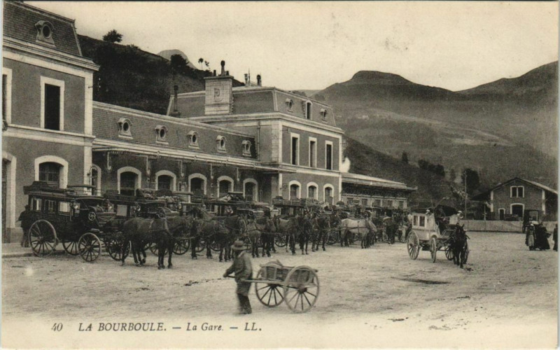 Carte postale ancienne La Bourboule La Gare à La Bourboule