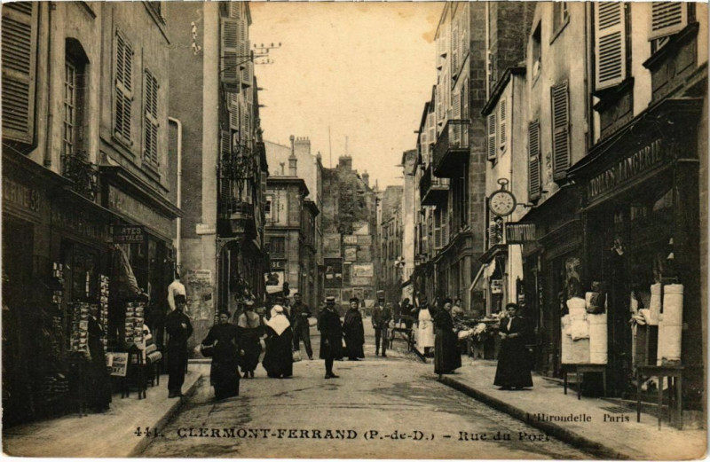 Carte postale ancienne Clermont-Ferrand - Rue du Port à Clermont-Ferrand