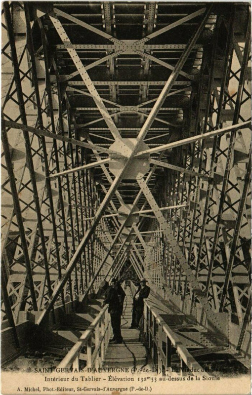Carte postale ancienne Saint-Gervais-D'Auvergne - Viaduc des Fades Interieur du Tablier à Saint-Gervais-d'Auvergne
