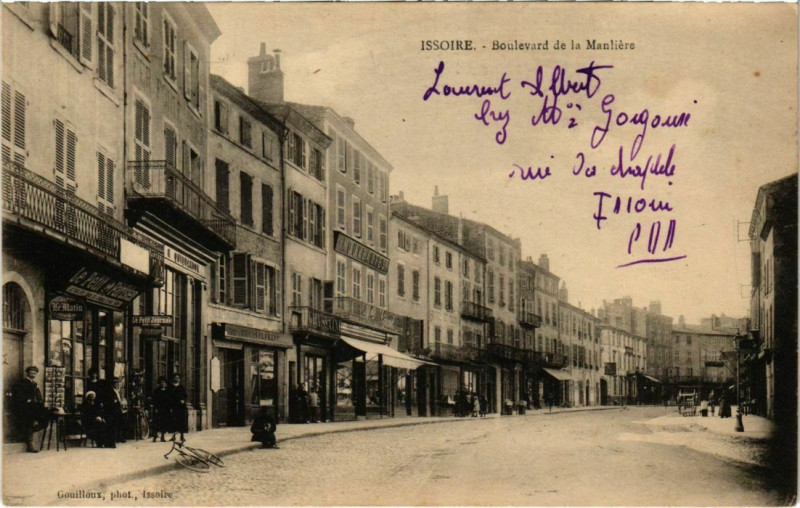 Carte postale ancienne Issoire - Boulevard de la Manliere à Issoire
