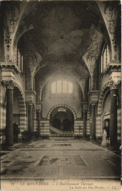 Carte postale ancienne Le Mont-Dore-L'Etabl. tHERMal Salle des Pas-Perdus à Mont-Dore