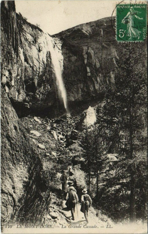 Carte postale ancienne Le Mont-Dore-La Grand Cascade à Mont-Dore