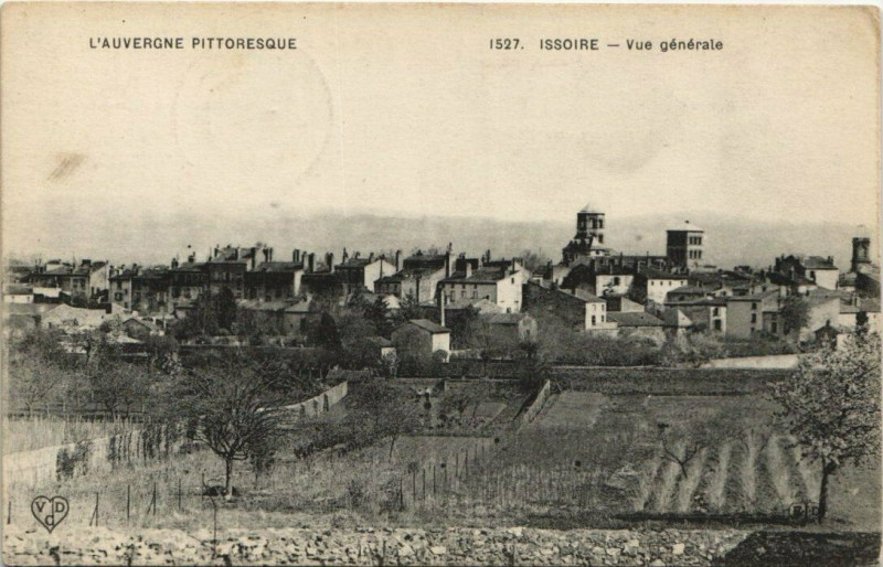 Carte postale ancienne Issoire-Vue générale à Issoire