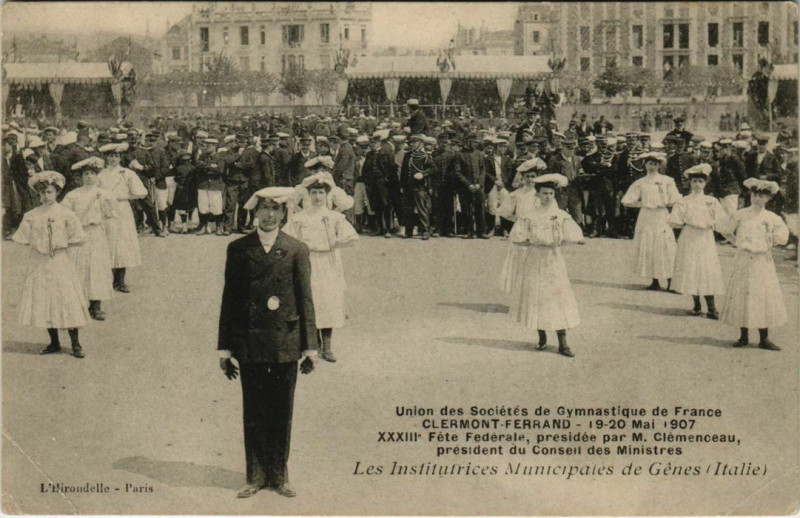Carte postale ancienne Clermont-Ferrand - Les Institutrices Municipales de Genes (Italie) à Clermont-Ferrand