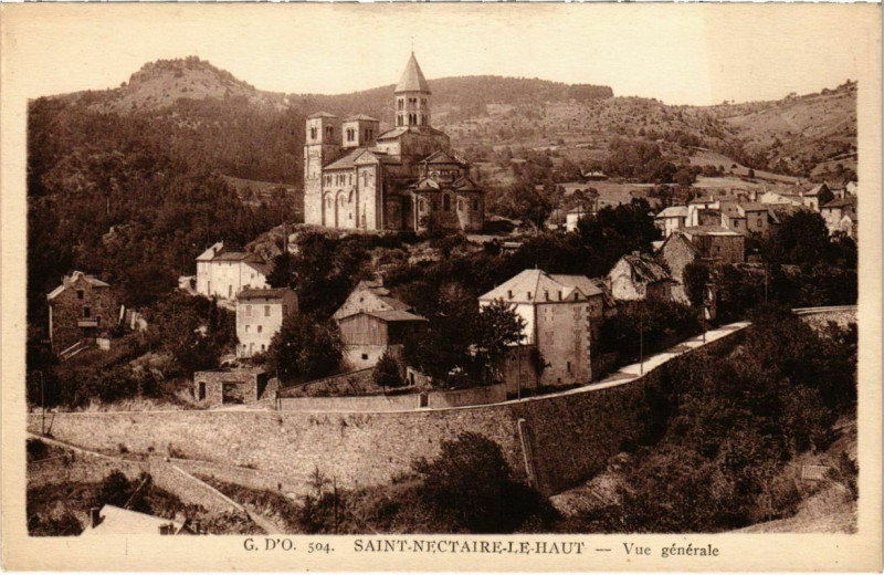 Carte postale ancienne Saint-Nectaire-le-Haut - Vue générale à Saint-Nectaire