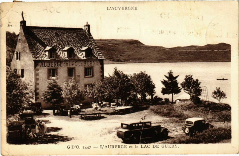 Carte postale ancienne L'Auberge et le Lac de Guery