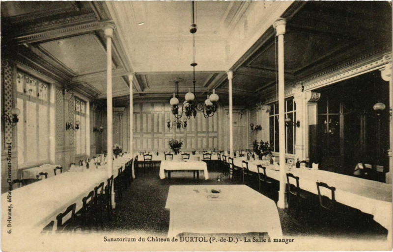 Carte postale ancienne Sanatorium du Chateau de Durtol - La Salle a manger à Durtol