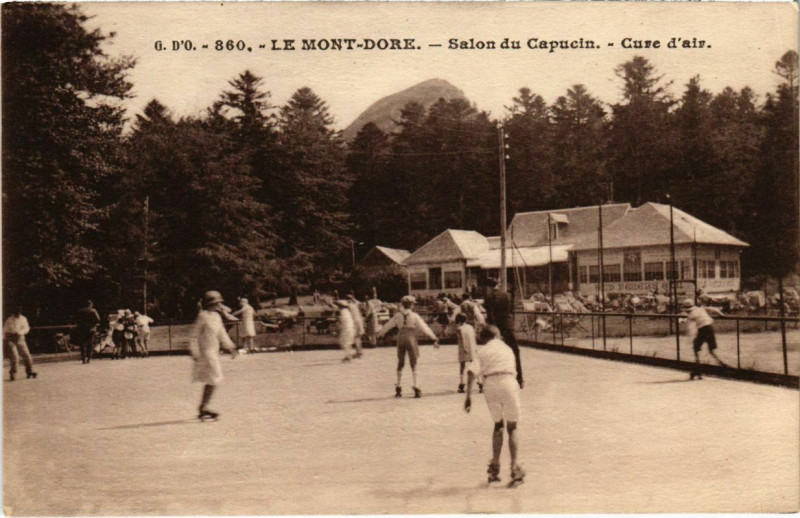 Carte postale ancienne Le Mont-Dore - Salon du Capucin à Mont-Dore