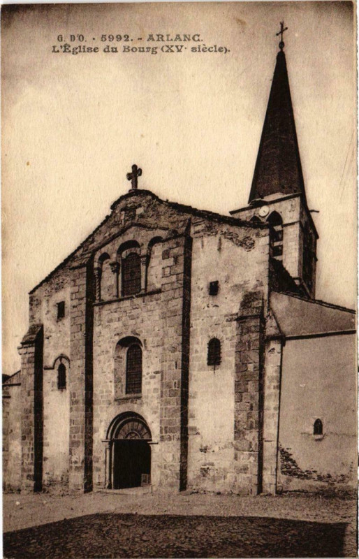 Carte postale ancienne Arlanc - L'Eglise du Bourg à Arlanc