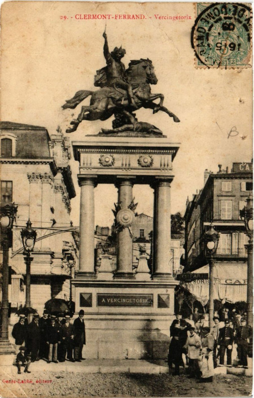 Carte postale ancienne Clermont-Ferrand Vercingetorix à Clermont-Ferrand