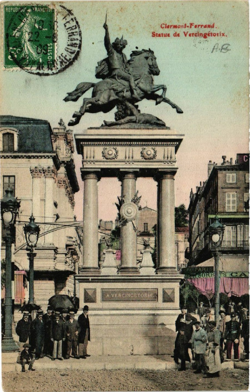 Carte postale ancienne Clermont-Ferrand Statue de Vercingetorix à Clermont-Ferrand