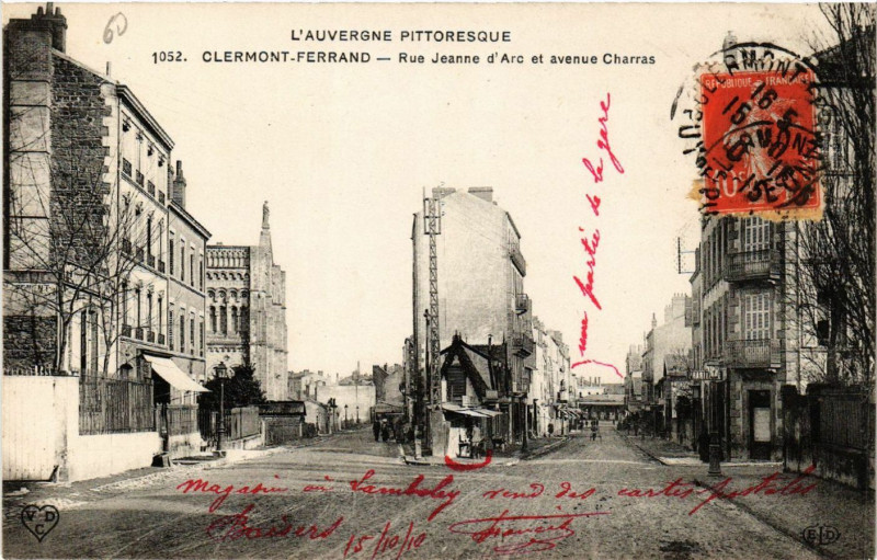 Carte postale ancienne Clermont-Ferrand Rue Jeanne d'Arc et Avenue Charras à Clermont-Ferrand
